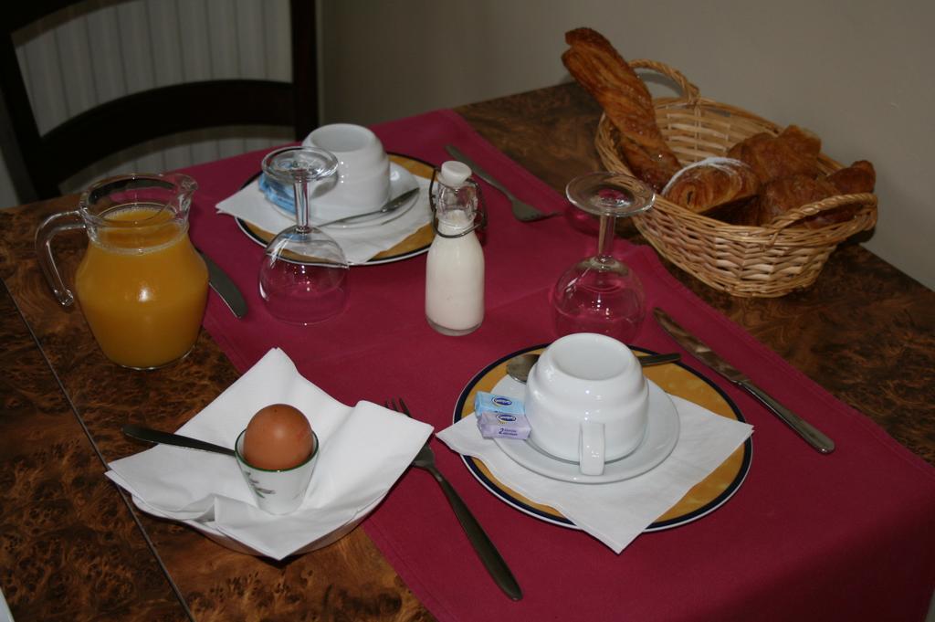 B&B Aux Anges Profondeville Dış mekan fotoğraf